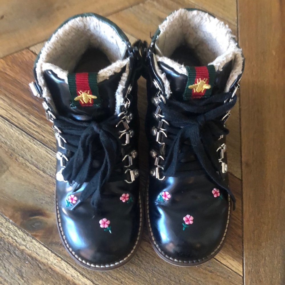 Gucci girl winter boots